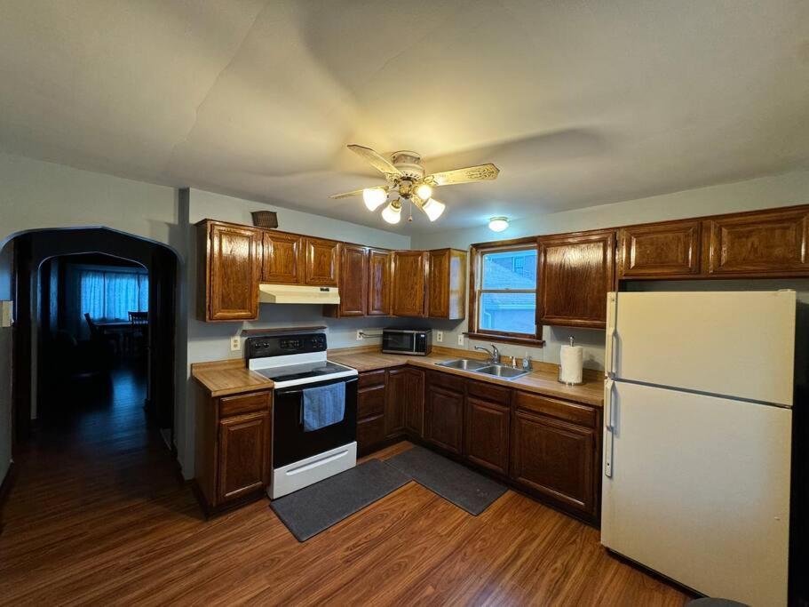 Comfy Getaway At Falls! Apartment Niagara Falls Exterior photo